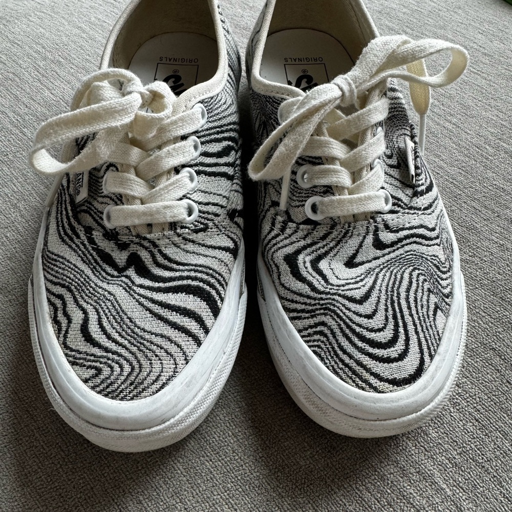 Rare swirl print vans